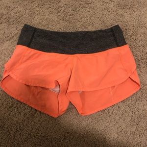 Lululemon Speed up shorts low rise 2.5 inseam